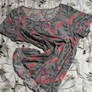 LuLaRoe Gray and Pink Floral Short Sleeve Top